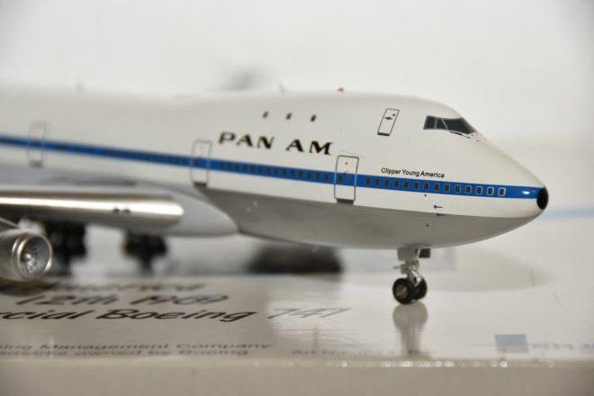 PAN-AM-Boeing-747-100-Clipper-Young-America-_57