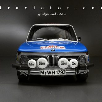 BMW 2002 autoart ماکت