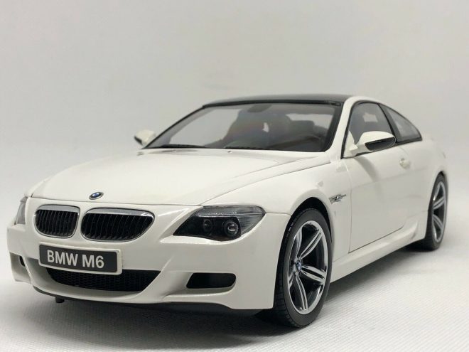 yosho BMW e63 m6 v10 blanc neuf dans sa boîte