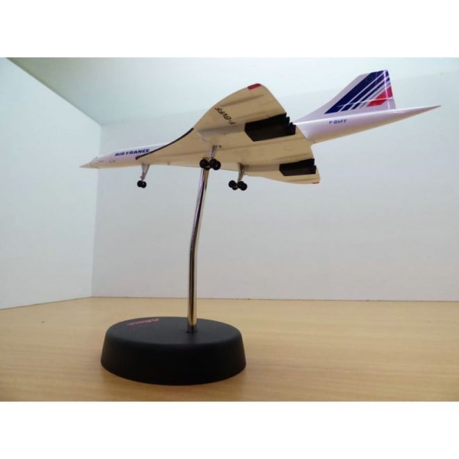 avion_concorde_air_france_schuco_403551652_dessous_1-250 (1)