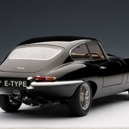ماکت ماشین جگوار Jaguar E-Type ساخت Autoart