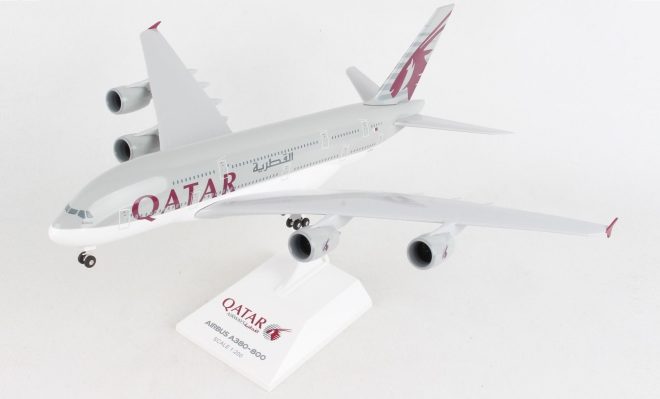 qatar_airbus_a380_a7-apa_with_stand_skymarks_skr1062_scale_1-200_profile